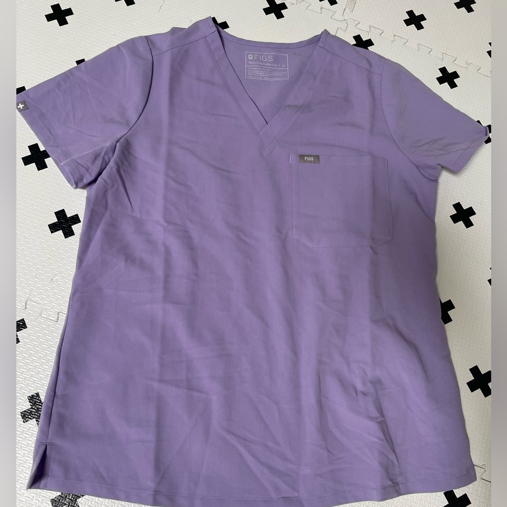Figs Lavender Dew Catarina Scrub Top